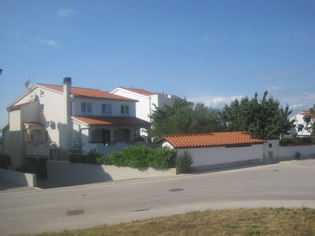Apartments Tina Pula Exteriér fotografie